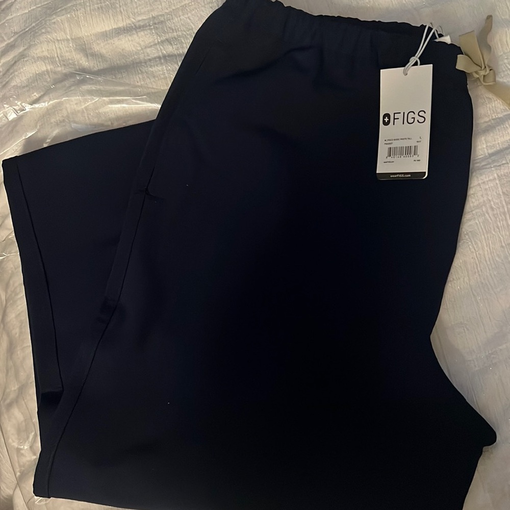 FIGS LARGE MEN’S PISCO SCRUB PANTS